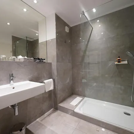 Bayerischer Hof 4* 바이로이트