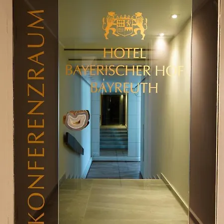 Bayerischer Hof Hotell 4*