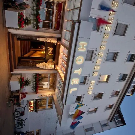 Bayerischer Hof Hotell 4*
