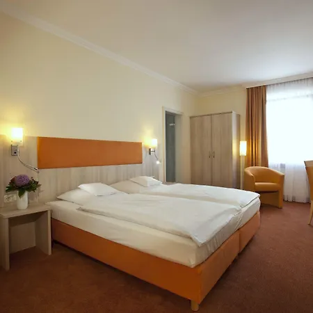 Bayerischer Hof 4*