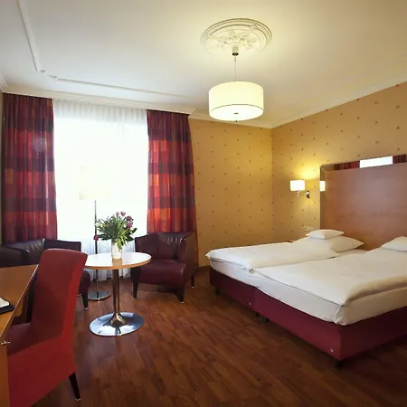 Bayerischer Hof 4*