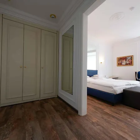 Bayerischer Hof 4*