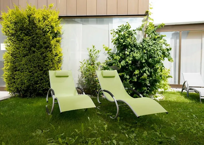 Bayerischer Hof Hotel 4*