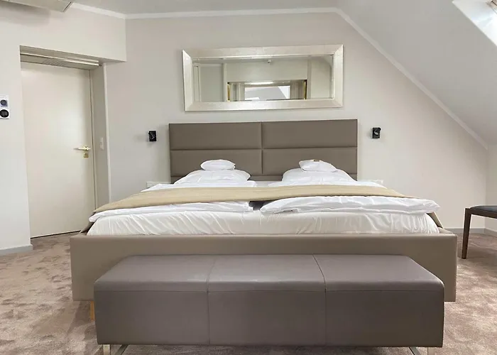 Bayerischer Hof 4*