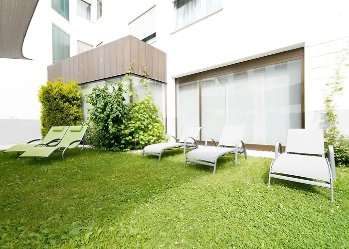 Bayerischer Hof Hotel 4*